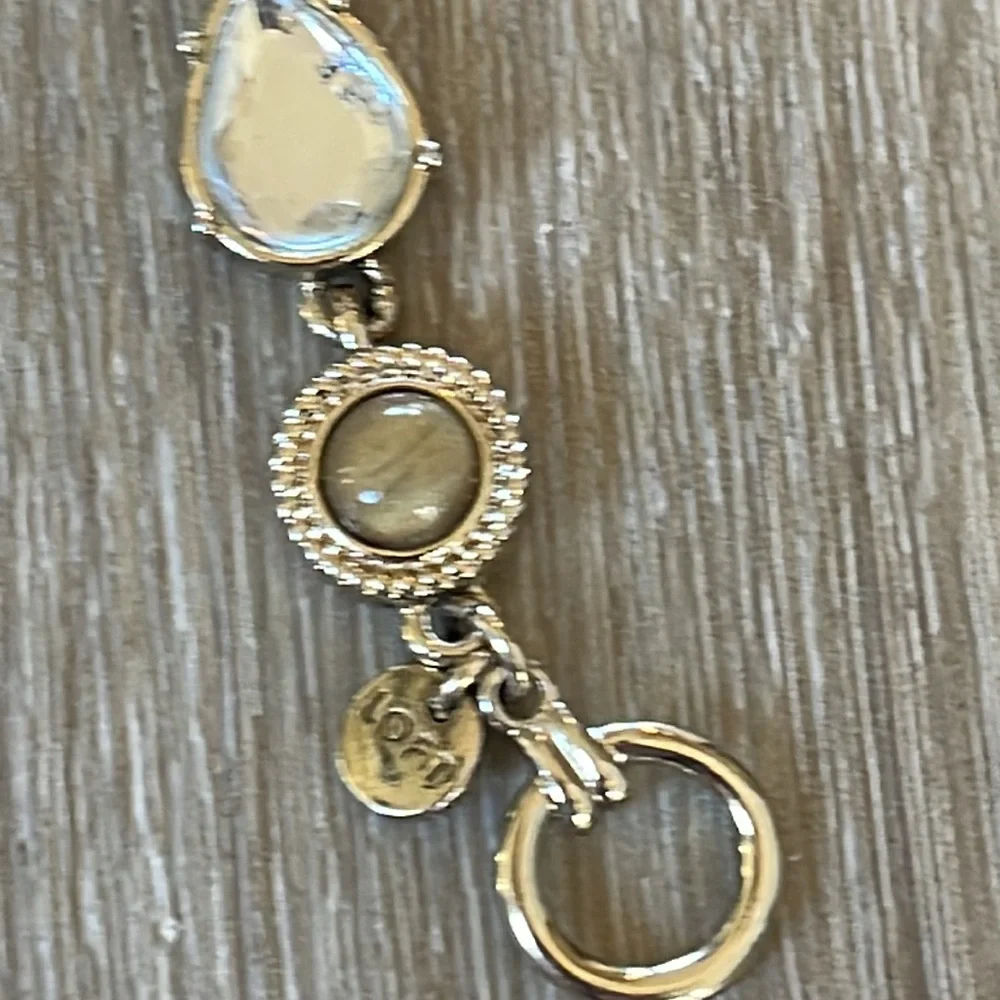 LOFT this rhinestone